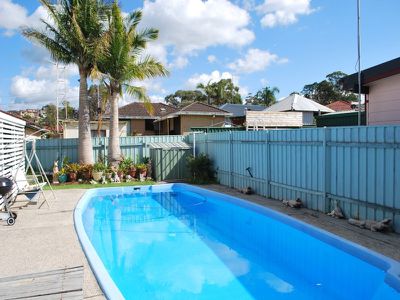 16 Rogers Avenue, Kanahooka