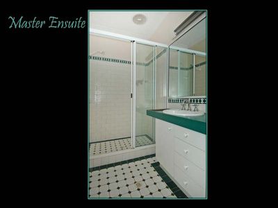 12 Rainsford Loop, Boulder