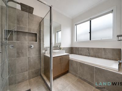 44 Oscar Crescent, Deanside
