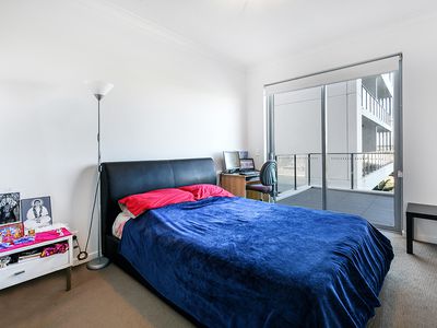 2208 / 25 East Quay Drive, Biggera Waters