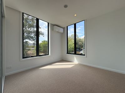 1 / 111 Carpenter Street, Brighton