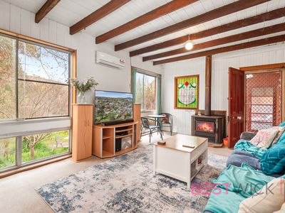 8 Belubula Street, Carcoar
