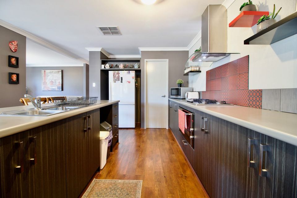16 Broomhurst St, Baldivis