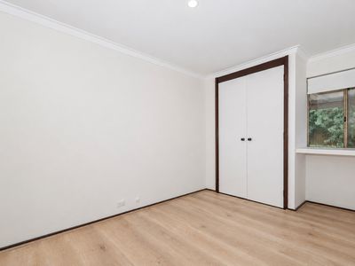 93 Berehaven Avenue, Thornlie