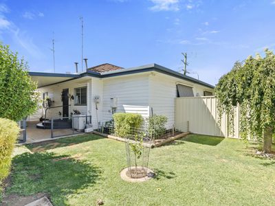 11 Scoullar Street, Finley