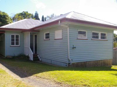 10 Slack Street, North Booval