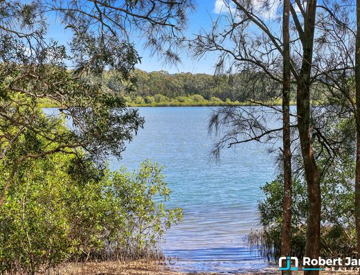 PREMIUM POSITION - DUAL KEY APARTMENT WITH VIEWS image 2
