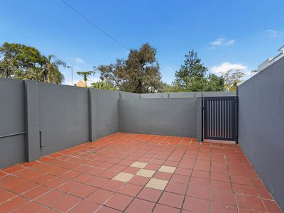 9 / 161 Queen Street, Beaconsfield