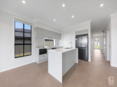 11b Shrike Way, Warnervale