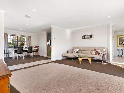 13 Onemana Way, Te Atatu Peninsula
