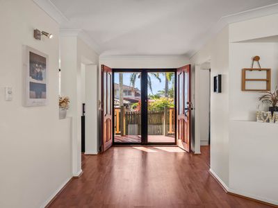 6 Bartlett Terrace, Redland Bay
