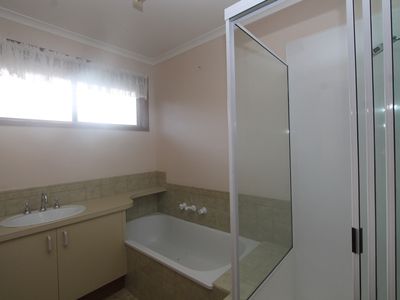 1 / 10 Dunlea Court, Warrnambool