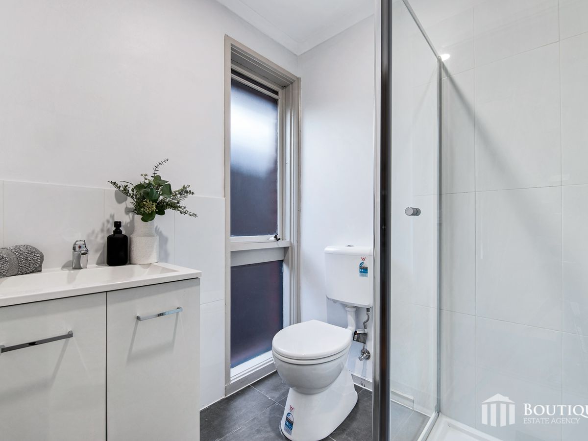 12 Searle Court, Dandenong North