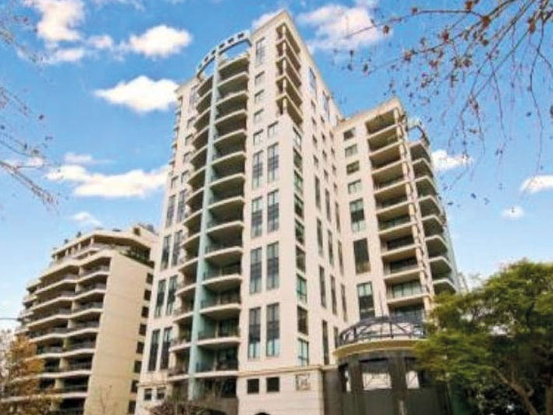 24 / 237 Miller Street, North Sydney