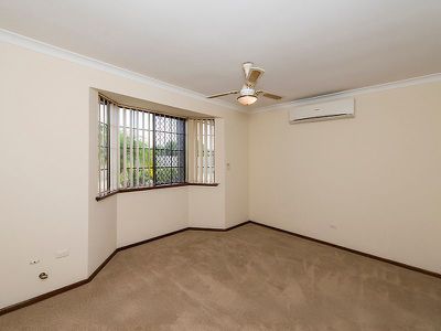1 / 15 Rentney Way, Willetton