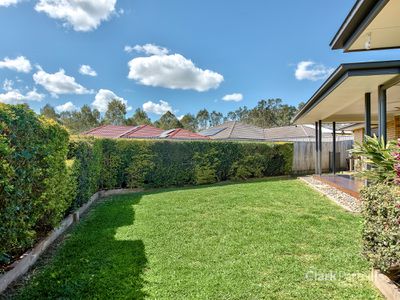 5 Curlew Court, Warner