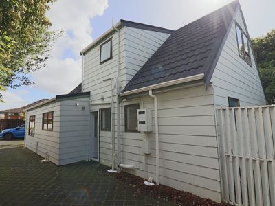 1 / 5 Rosca lane, Sunnyhills
