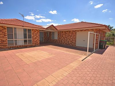 5 Loane Place, Dubbo