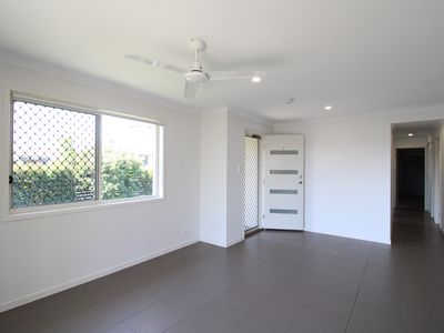 2 / 86 Taurus Circuit, Coomera