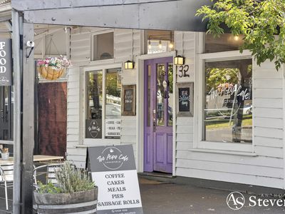 An Established Café with Popular Indoor and Outdoor Dining Spaces