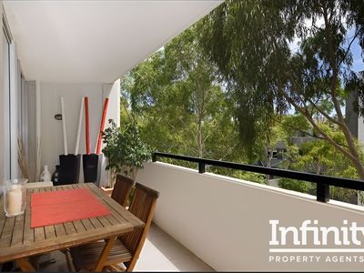 27 / 13 Grandstand Parade, Zetland