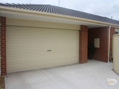 33B Pomegranate Way, Pakenham