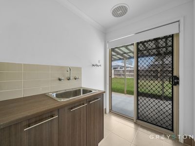 79 City Vista Court, Fraser Rise