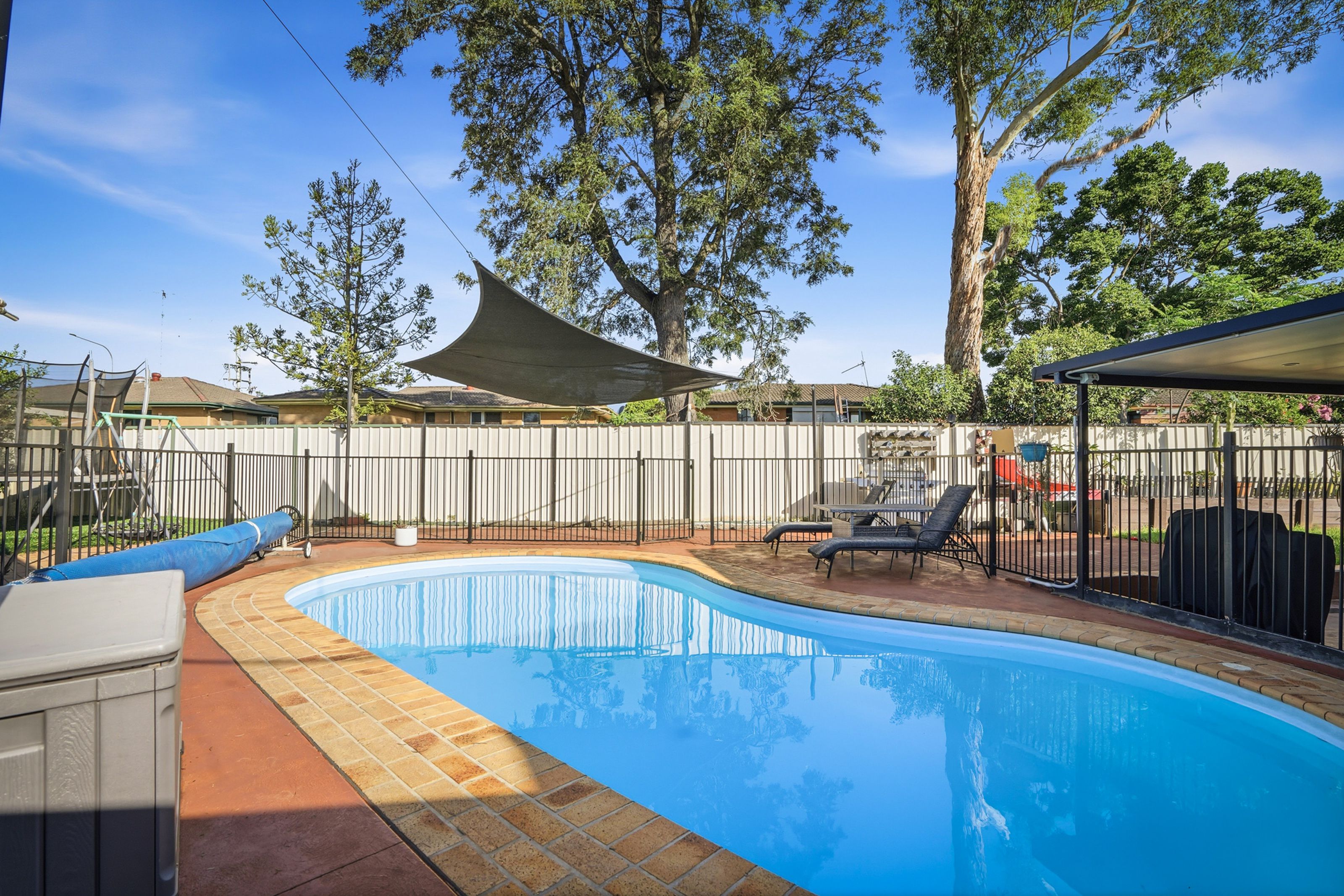 13 Piper Close, KINGSWOOD
