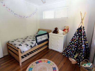 16 Stephen Street, Forster