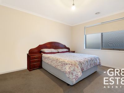 24 Zeus Avenue, Cranbourne West