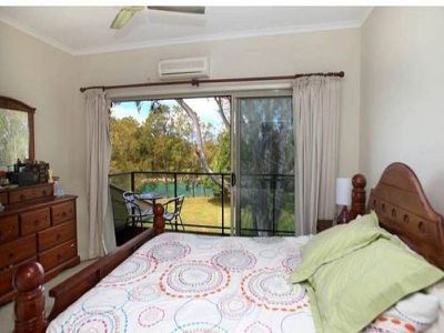 2 / 3 Bradman Avenue, Maroochydore