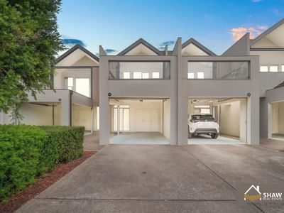 34/9 Greg Norman Drive, Sanctuary Lakes