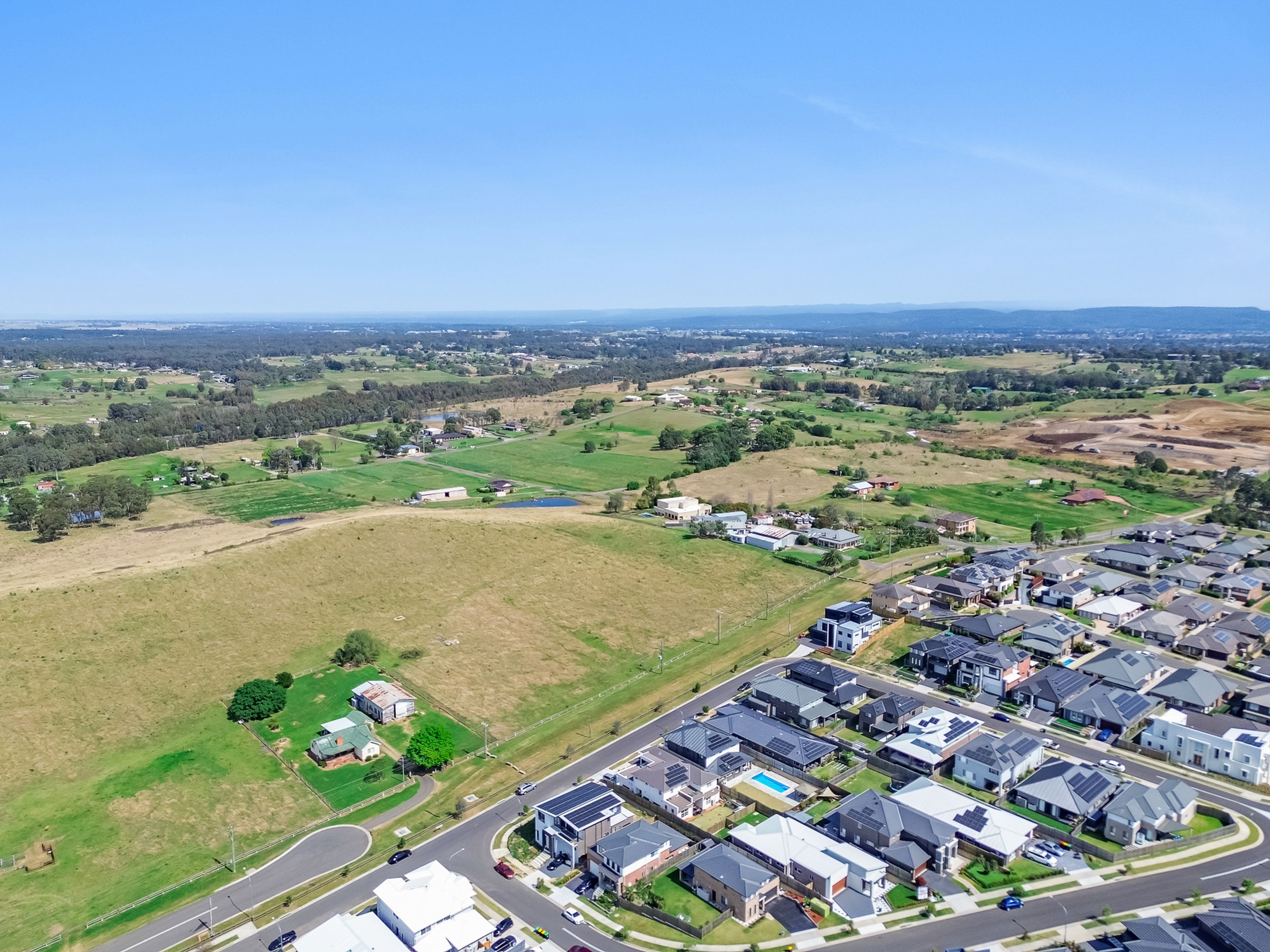 34 Weema Street, CADDENS