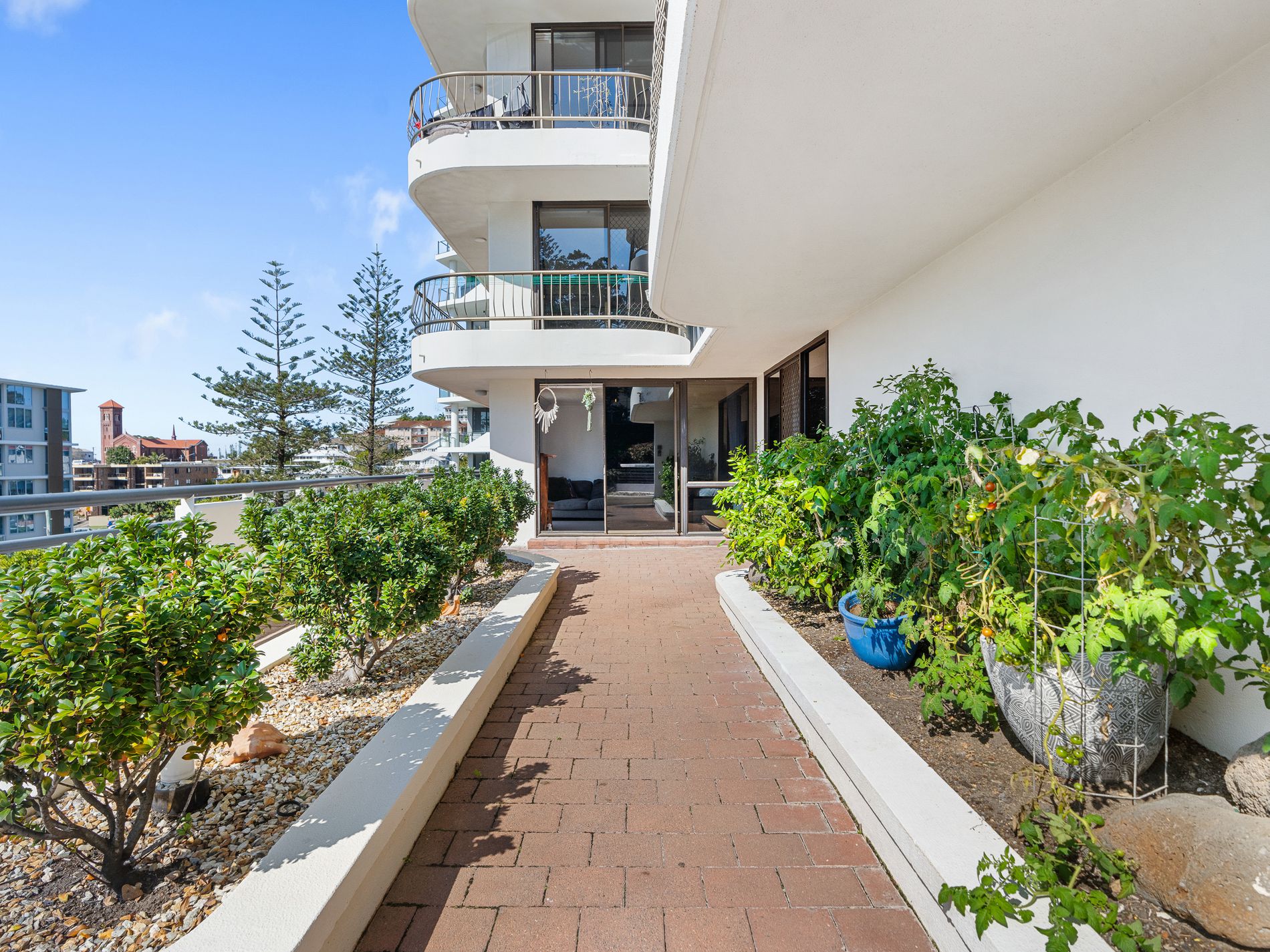 2 / 23 Garrick Street, Coolangatta