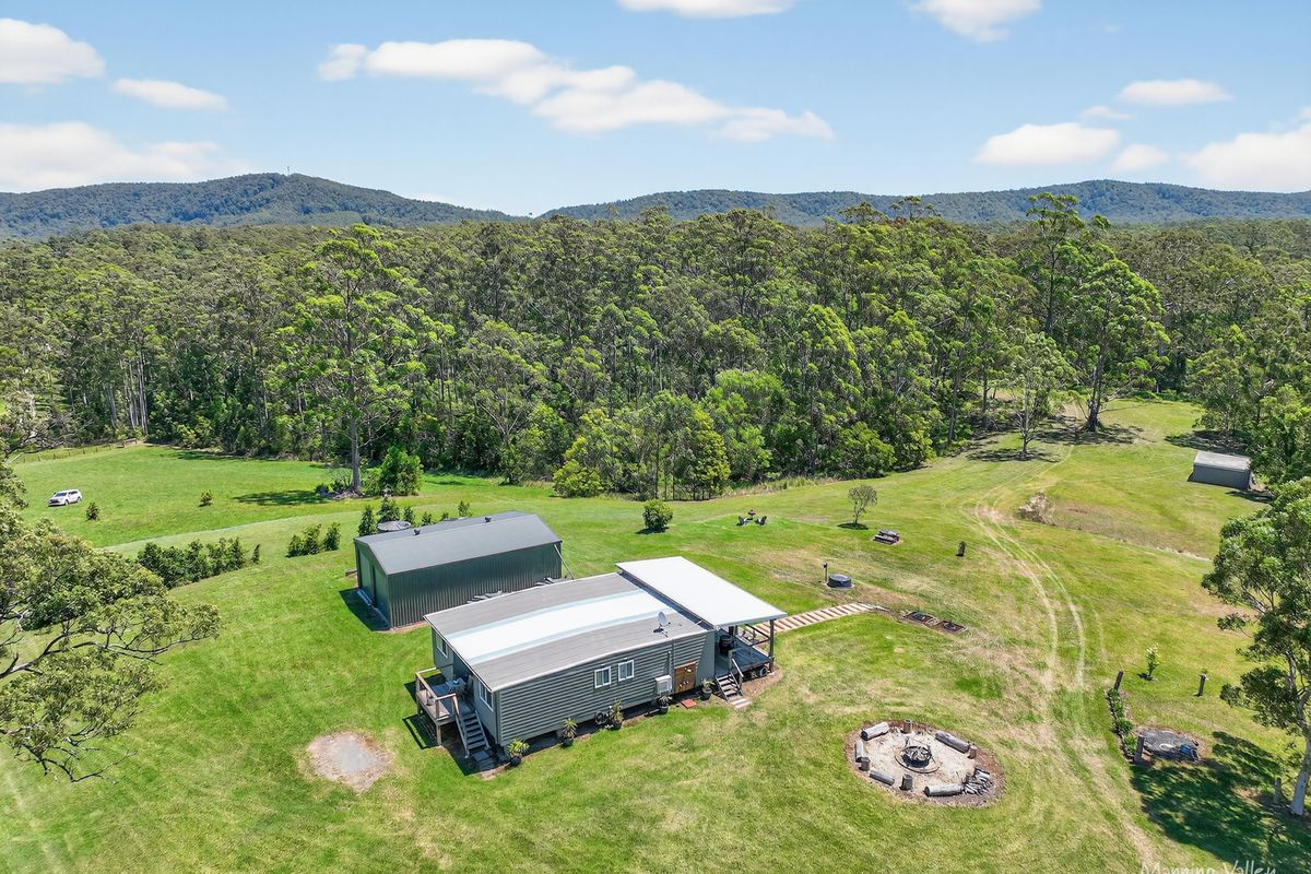 322 Hubbards Road North, Topi Topi