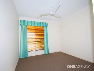 9 Limpus Street, Urangan