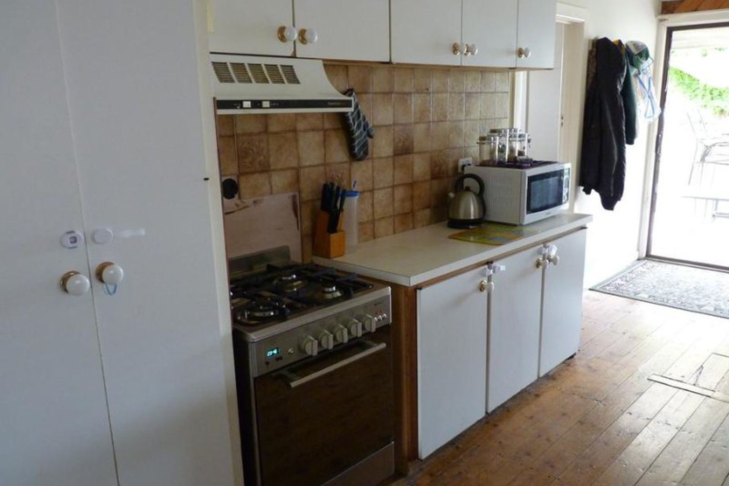2 Austin Street, Horsham
