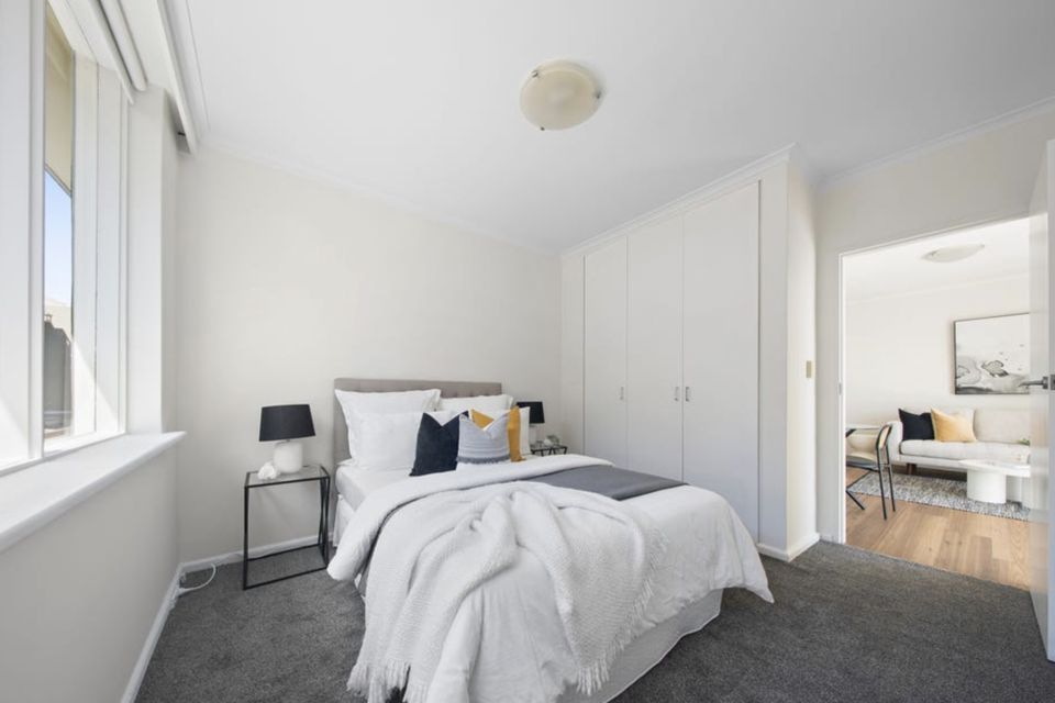 7 / 2 Pozieres Avenue, Elwood