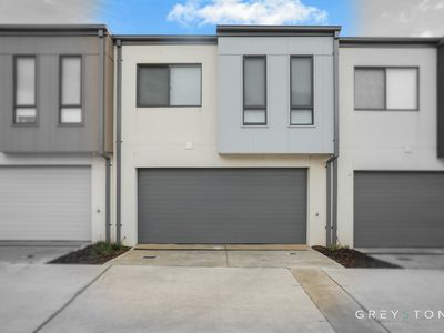 23 Sotterra Walk, Fraser Rise