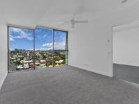 2008 / 10 Trinity Street, Fortitude Valley