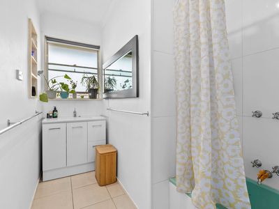 33 Mercury Crescent, Newcomb