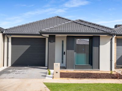 55 Marigold Drive, Fraser Rise