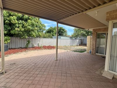 75 Belleview Crescent, Dianella