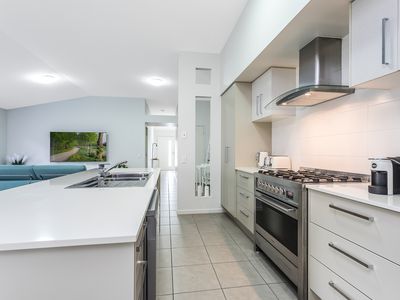 9 Bunderoo Cir, Pimpama