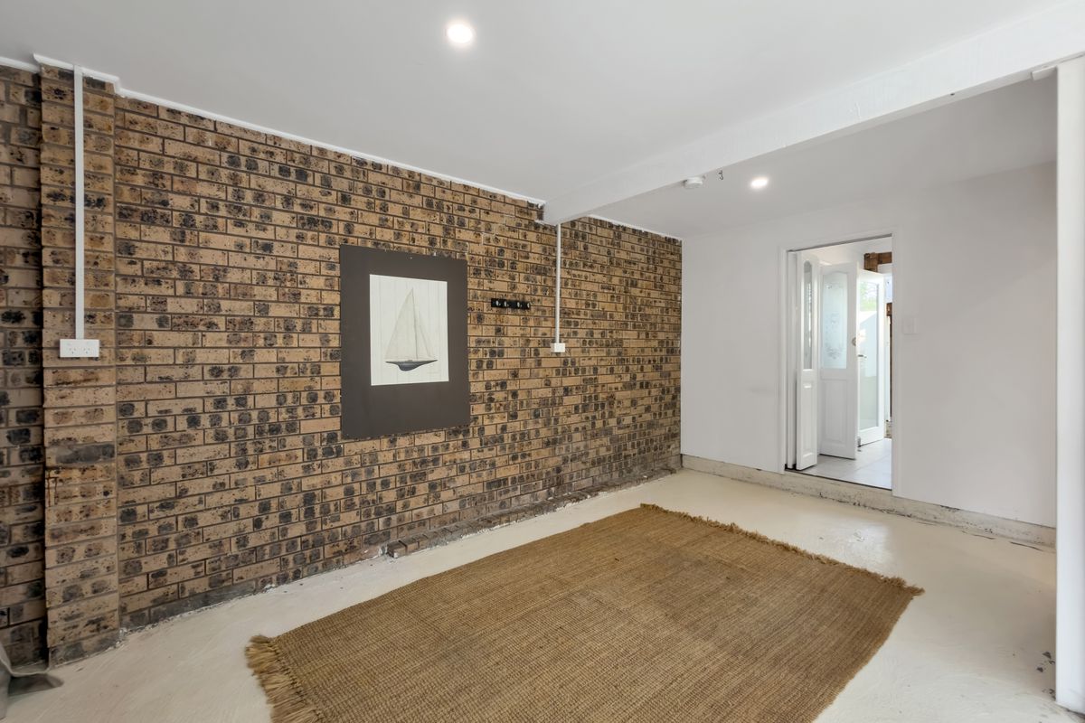 10 Mondy Crescent, Avoca Beach