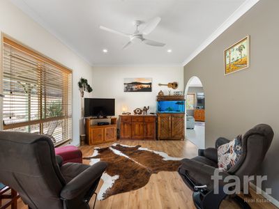 39 Bundamba Court, Mundoolun