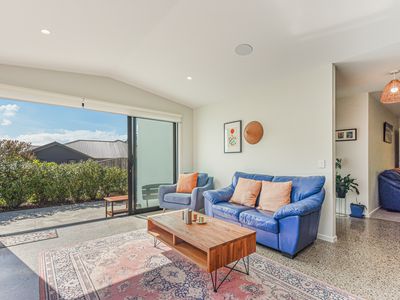 59 Sunningdale Drive, Stoke