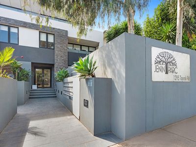 2 / 1295 Toorak Road, Camberwell