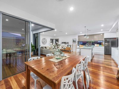 81 Feathertail Place, Wakerley
