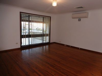 42 Graham Avenue, Casula